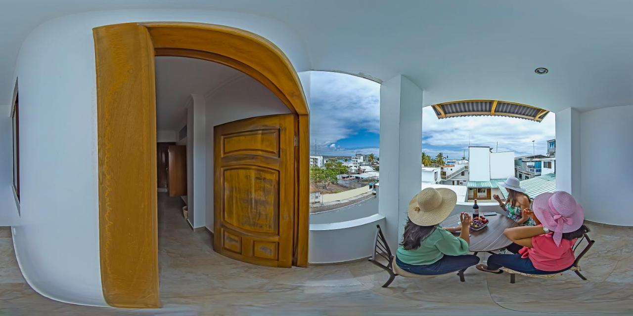 Hostal Espana Puerto Ayora  Exterior photo